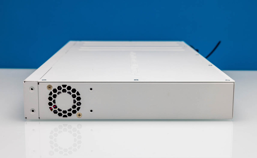 Правая боковая панель 